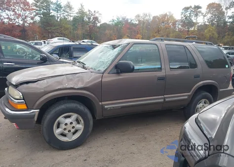 2000 Chevrolet Blazer Ls from USA, damaged, VIN 1GNDT13WXY2308038